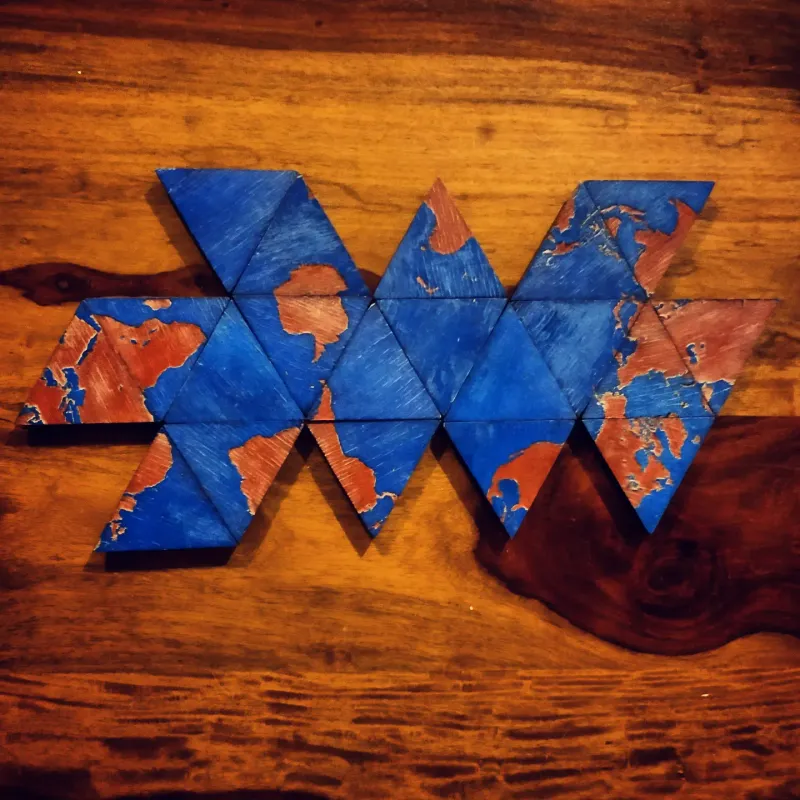 Puzzle Dymaxion by Wondiu