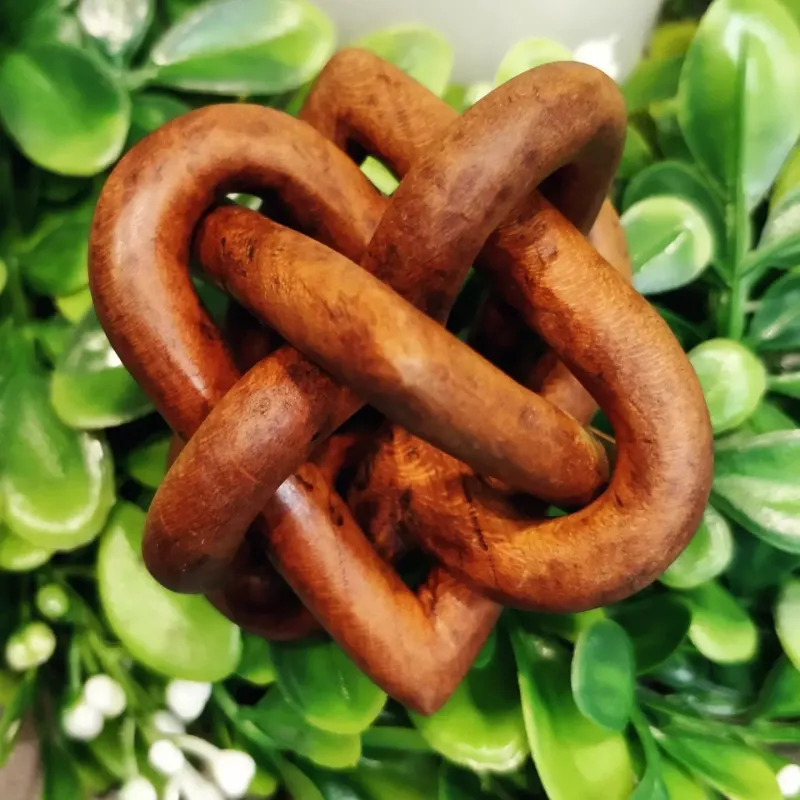 Four Hearts by Wondiu