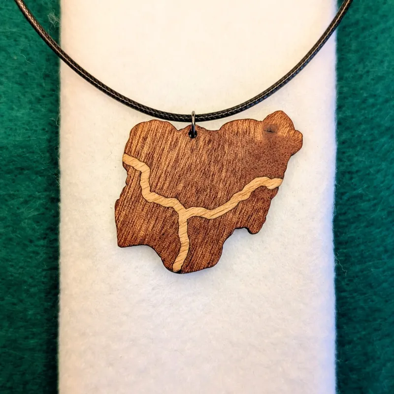 Pendentif rivières du Nigéria by Wondiu